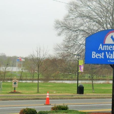 Americas Best Value Inn Cherry Hills Village Exterior foto
